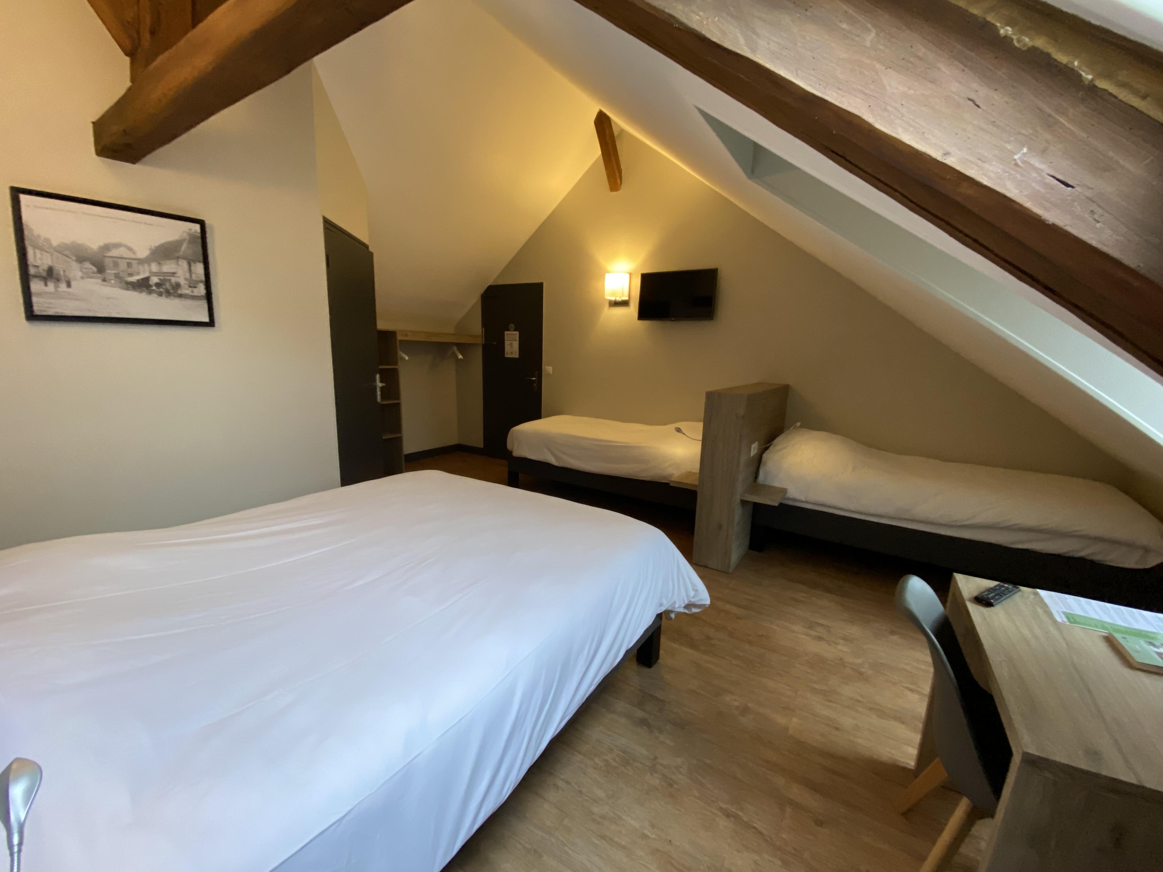 Logis - Hotel & Restaurant Saint Nicolas Chaumont-en-Vexin Dış mekan fotoğraf