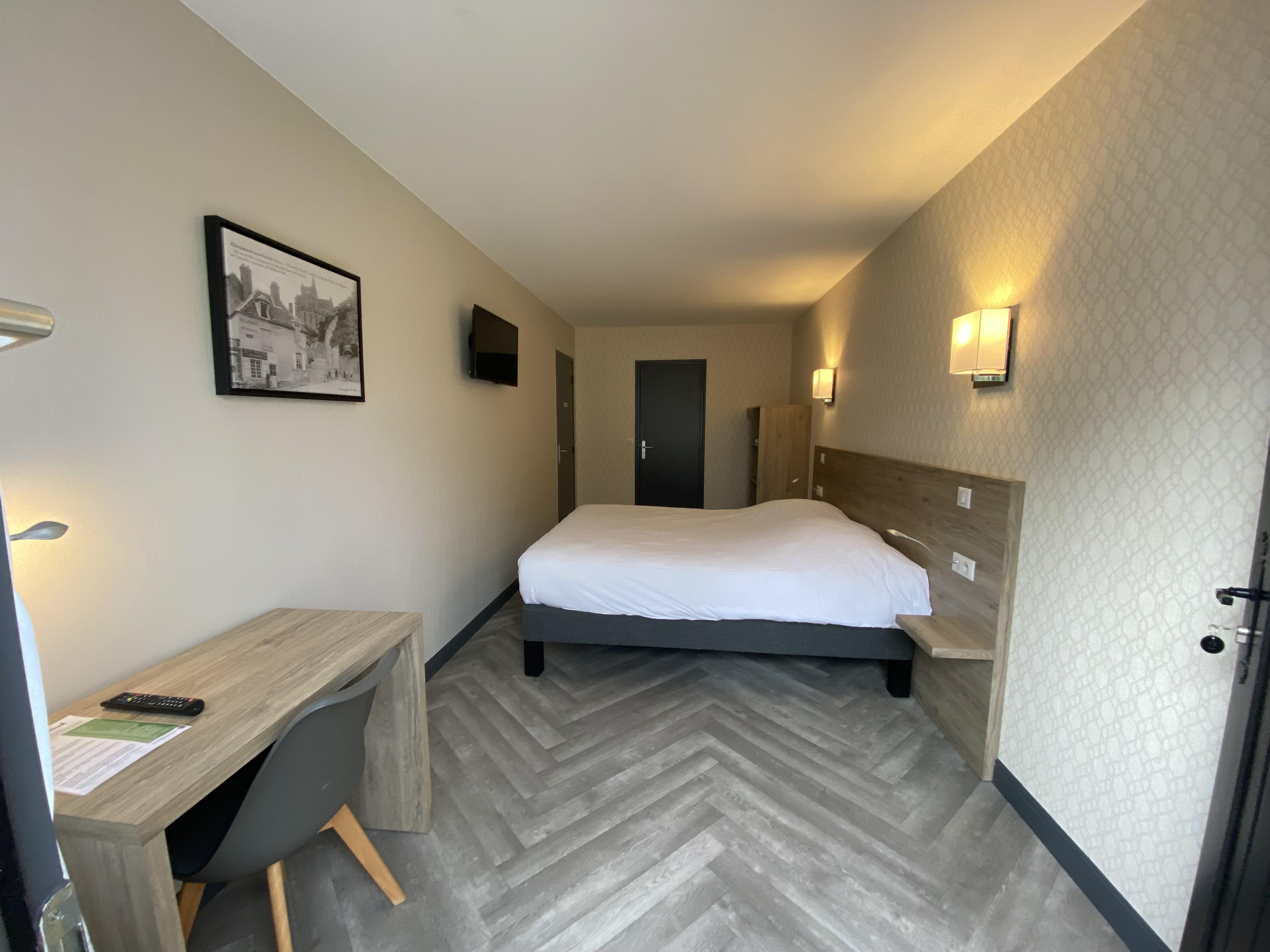Logis - Hotel & Restaurant Saint Nicolas Chaumont-en-Vexin Dış mekan fotoğraf