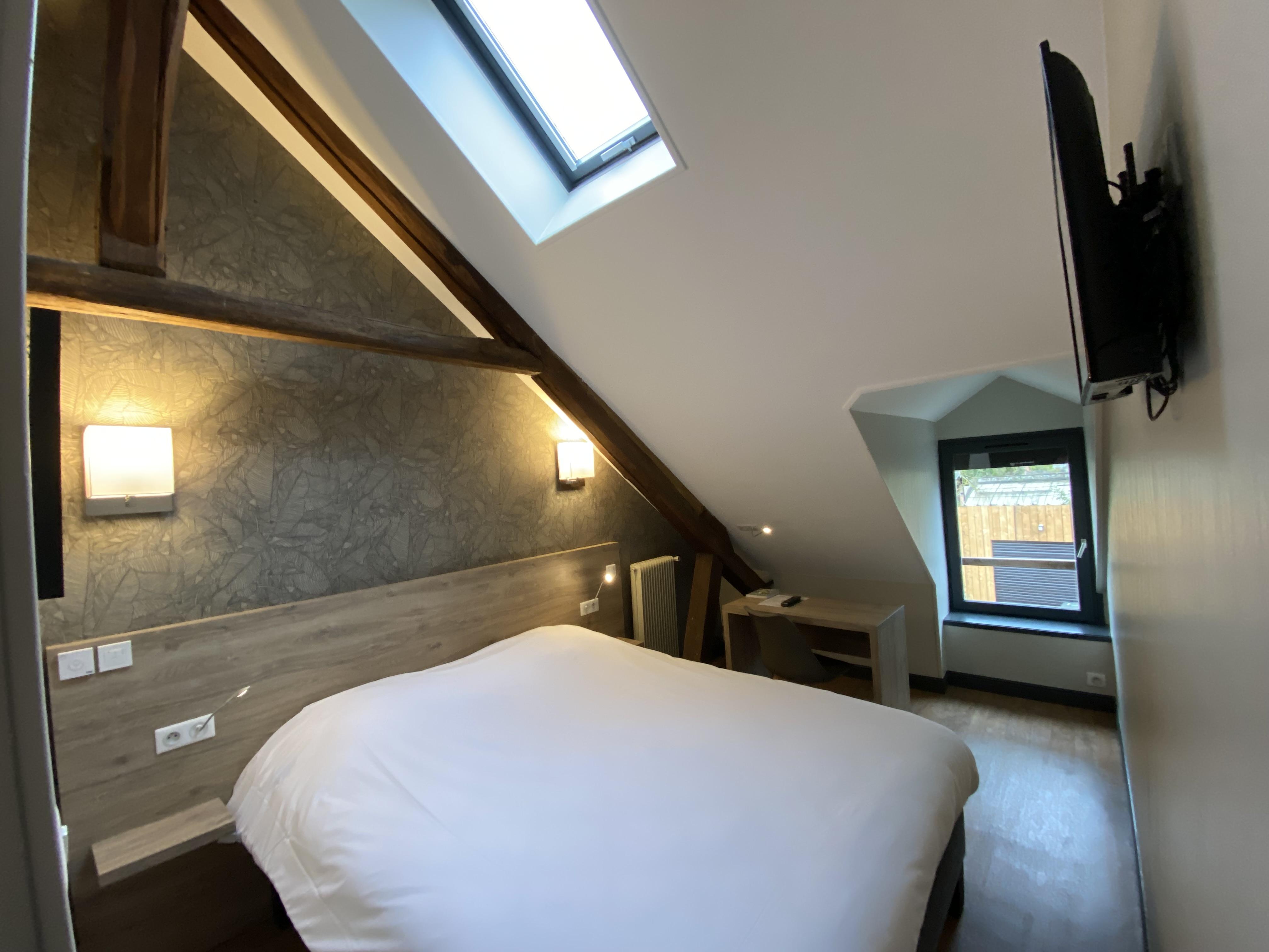 Logis - Hotel & Restaurant Saint Nicolas Chaumont-en-Vexin Dış mekan fotoğraf