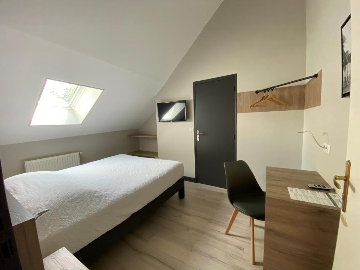 Logis - Hotel & Restaurant Saint Nicolas Chaumont-en-Vexin Dış mekan fotoğraf